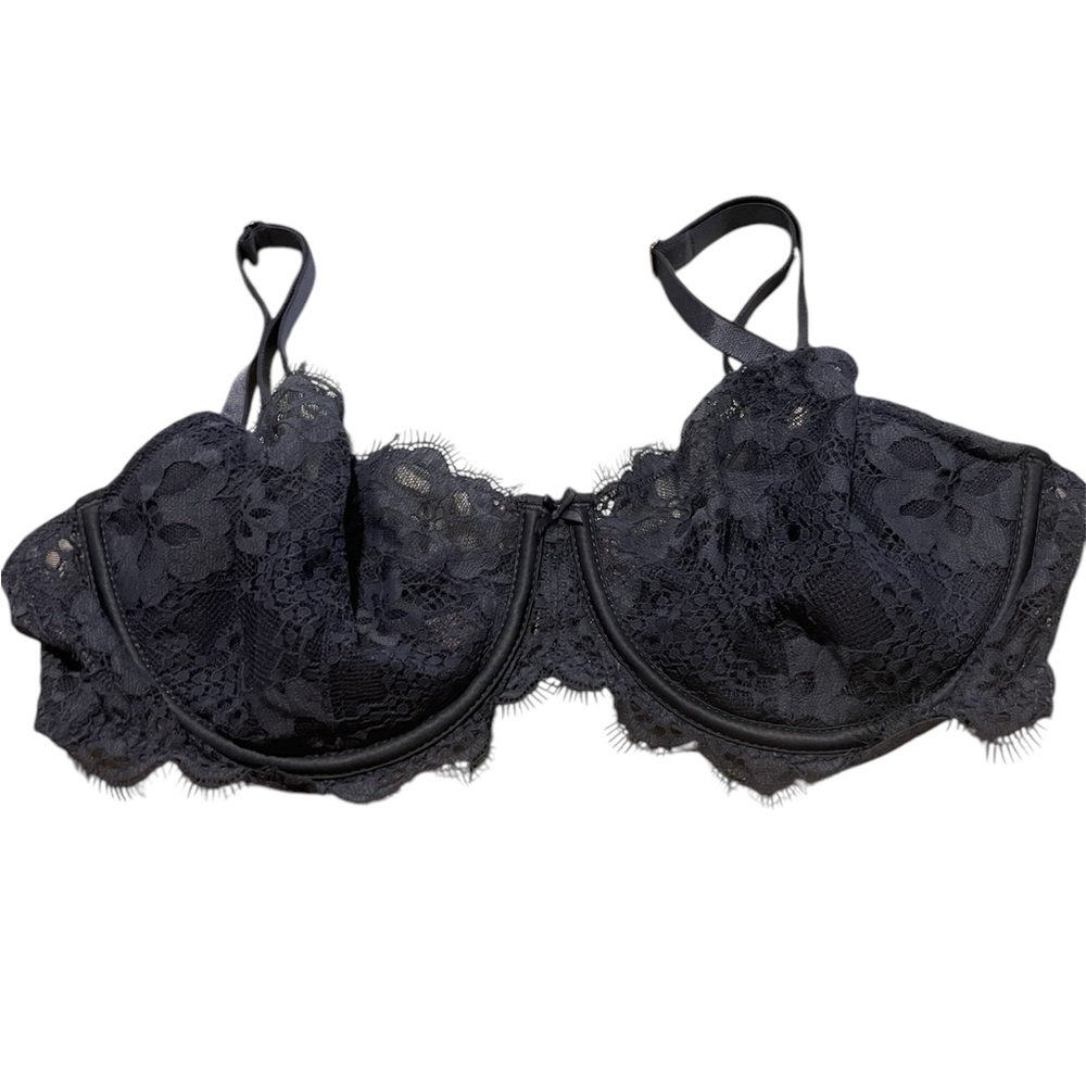 Blue Victoria’s Secret push-up without padding bra 36D